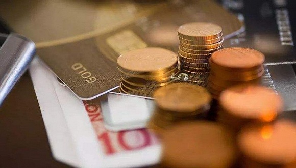 央行“三箭齐发” 专家:货币政策调控框架逐渐明晰 不增加人民币贬值压力