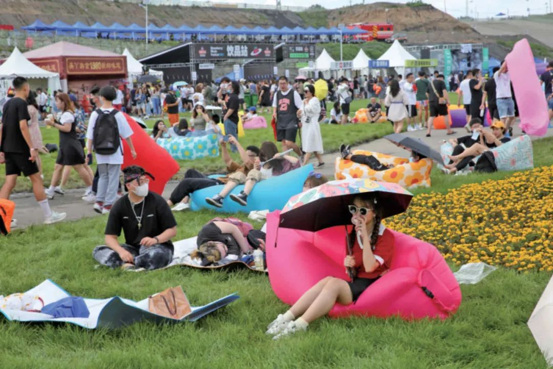 多元“夜”态燃动夏日