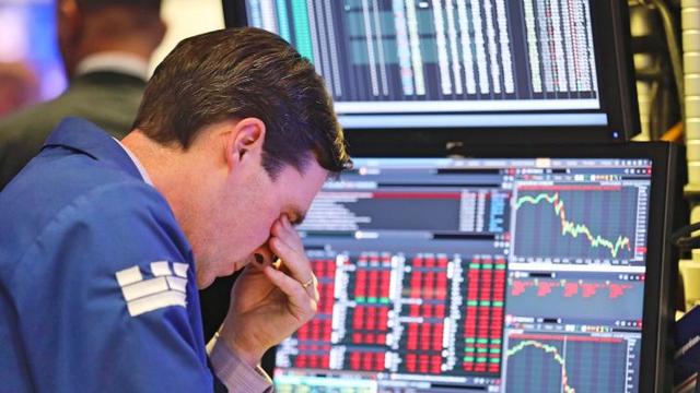 全球市场：欧美股市大幅收跌 道指跌超千点、纳指重挫逾3% 大型科技股普跌