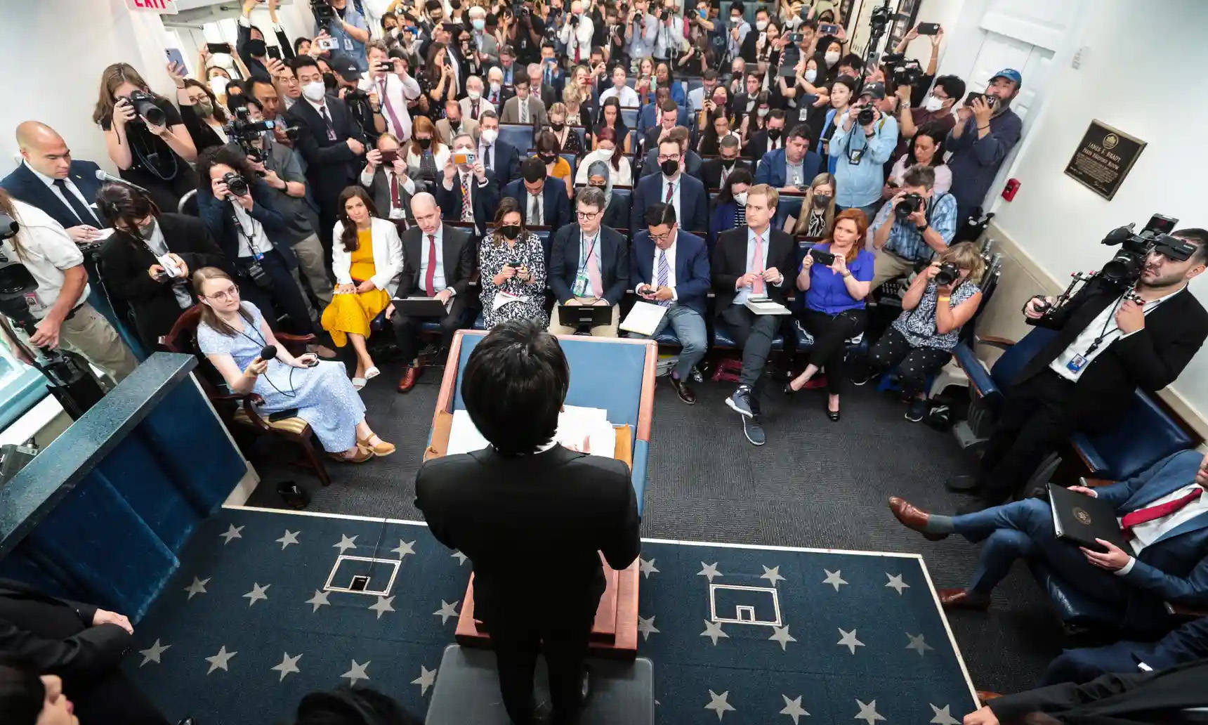 日本央行罕见安排演讲和发布会 加息已箭在弦上？