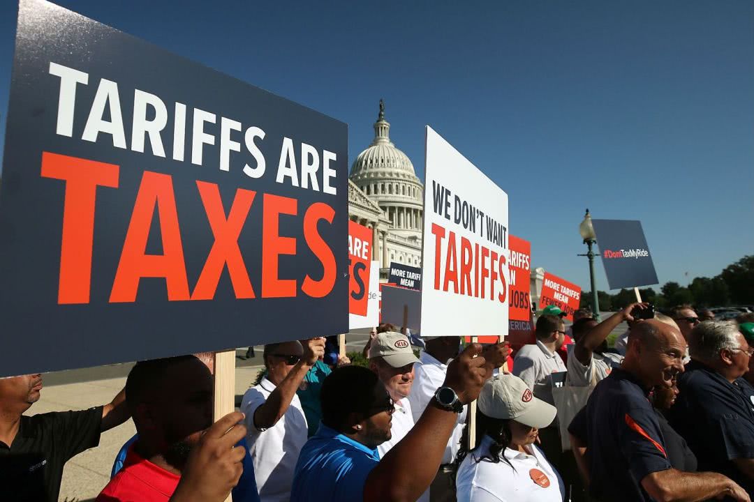 特朗普:将对进口汽车征收25%左右的关税