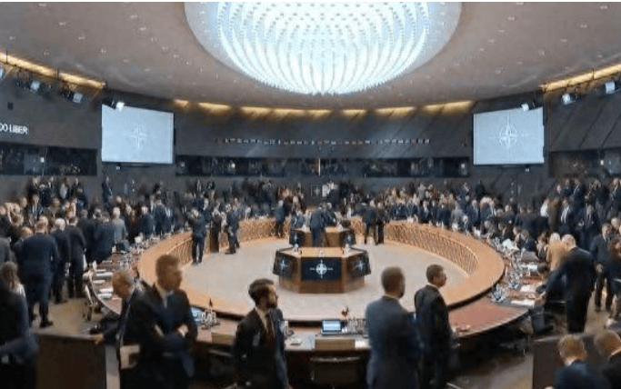 泽连斯基:希望在2025年结束俄乌冲突