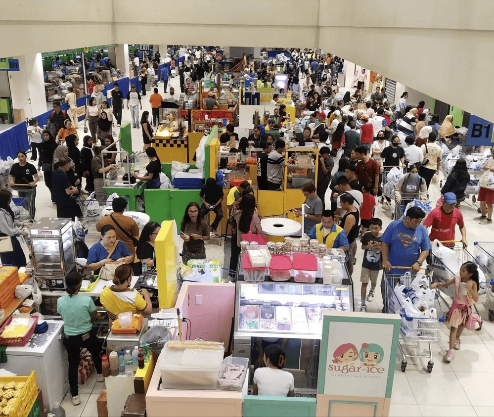 “特朗普关税”反噬本国！美国人开始疯狂囤货！中国品牌电视被买空！