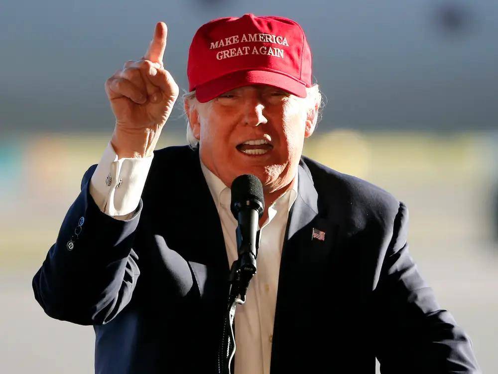 关税引发民怨四起 特朗普被迫走出“舒适圈”直面选民