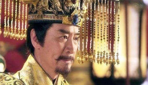 美联储明晨“按兵不动”几无悬念：关税战阴霾下 会否释放降息信号