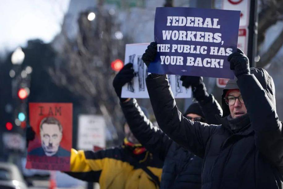 特朗普发出解雇警告 美联储理事：不会因威胁辞职