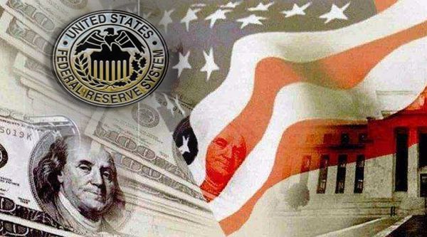 重拾“降息锤”的美联储 仍砸不动7.7万亿美元的“现金墙”