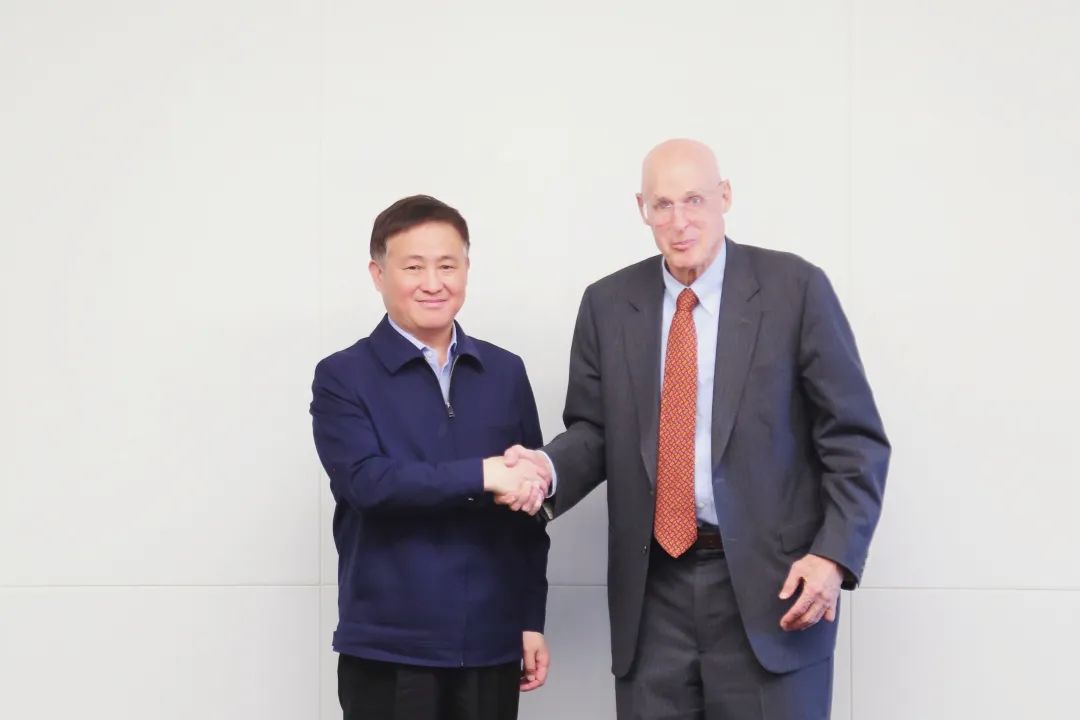 潘功胜、李云泽分别会见桥水基金创始人达利欧 交流了哪些话题？