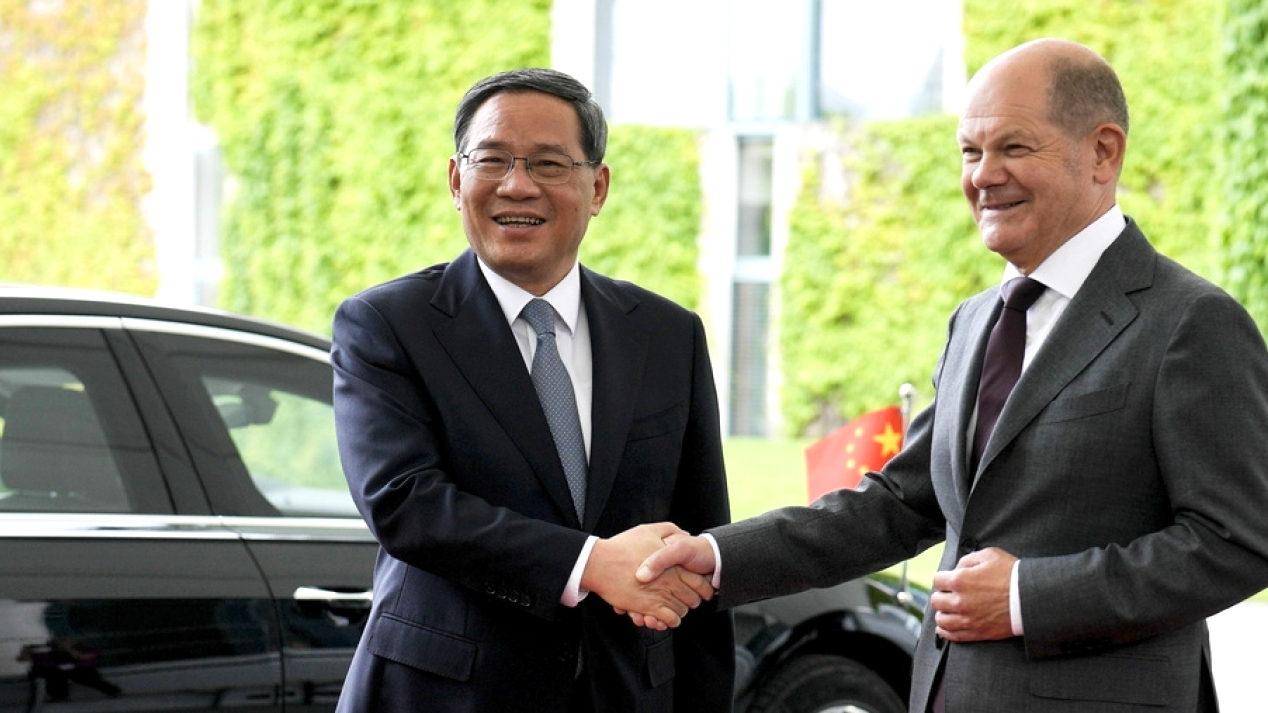 李强会见欧盟委员会主席冯德莱恩