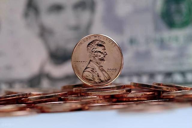 美最高法院暂让库克留任 特朗普迅速控权美联储遇挫