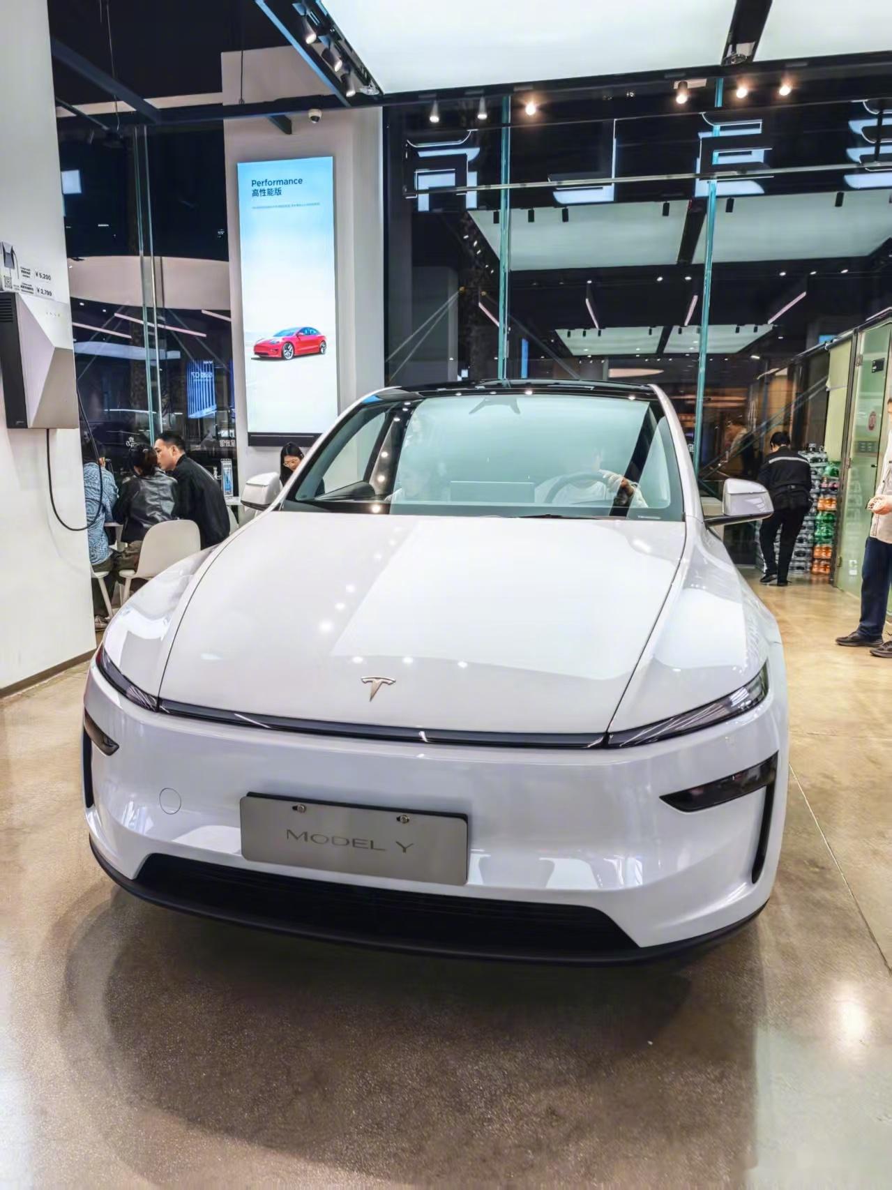 特斯拉揭晓“精简版”Model 3/Y 知名分析师：降价幅度不太够