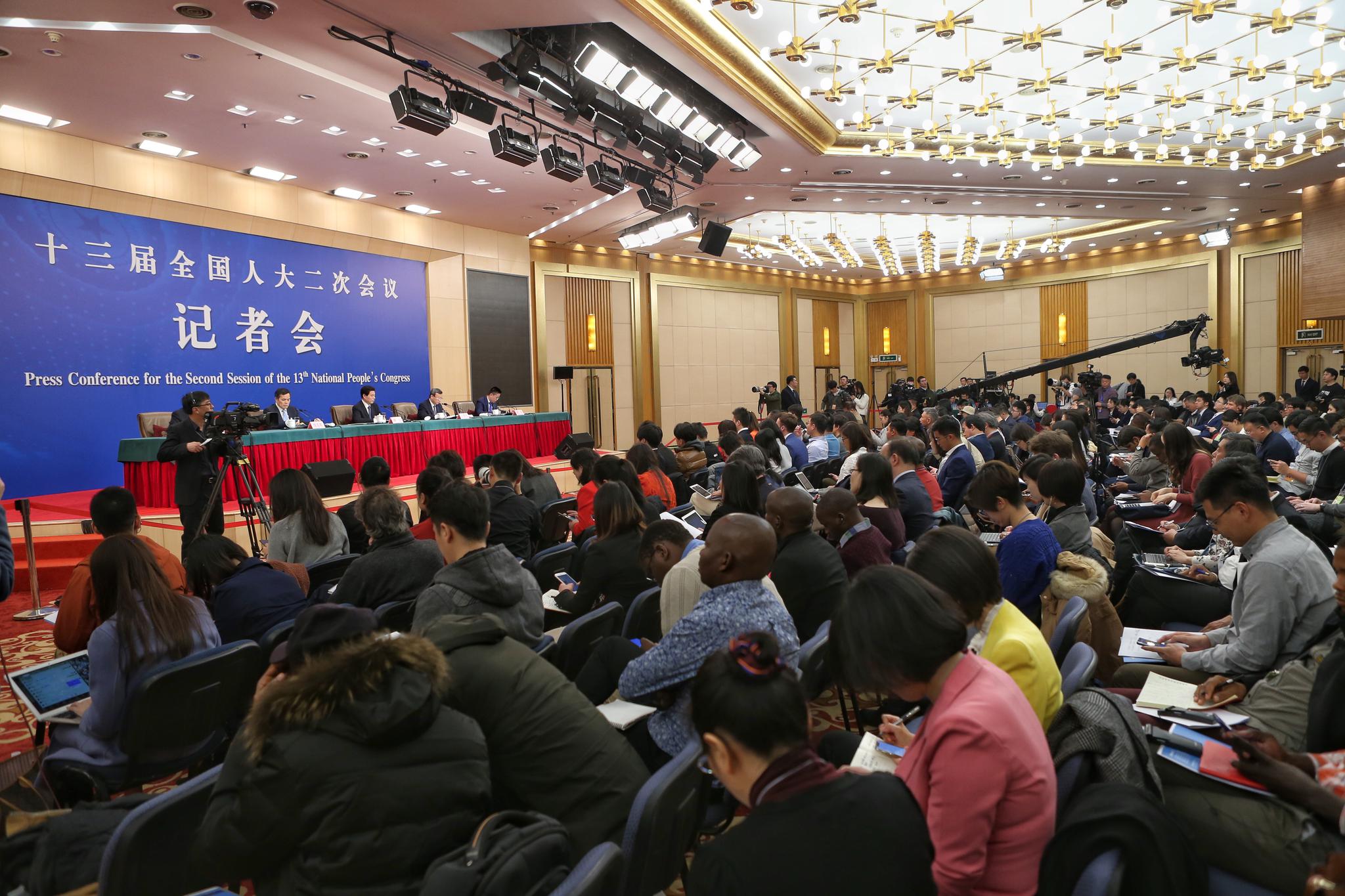 玉渊谭天：今天商务部连发多条消息 一句表述引关注