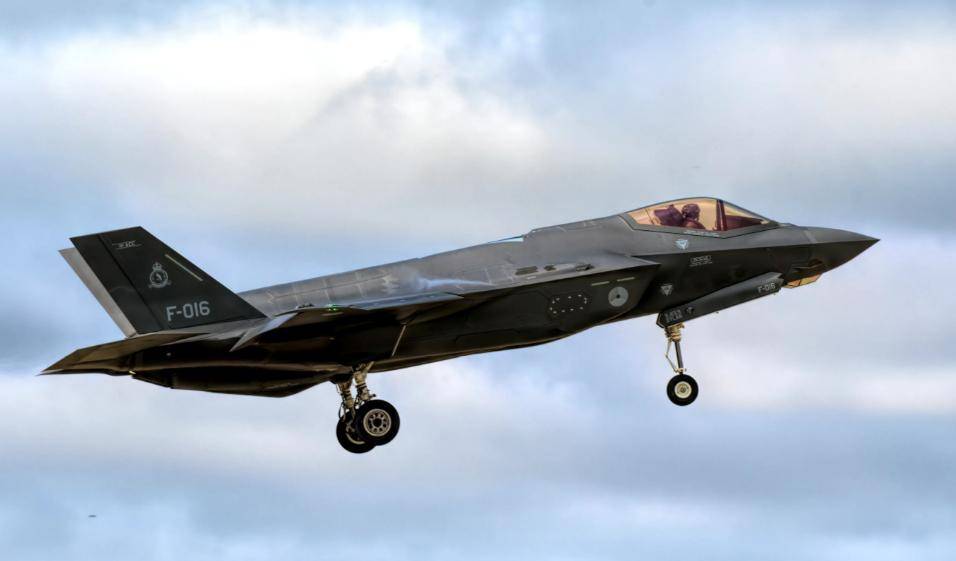 特朗普证实已授权中情局在委内瑞拉开展行动