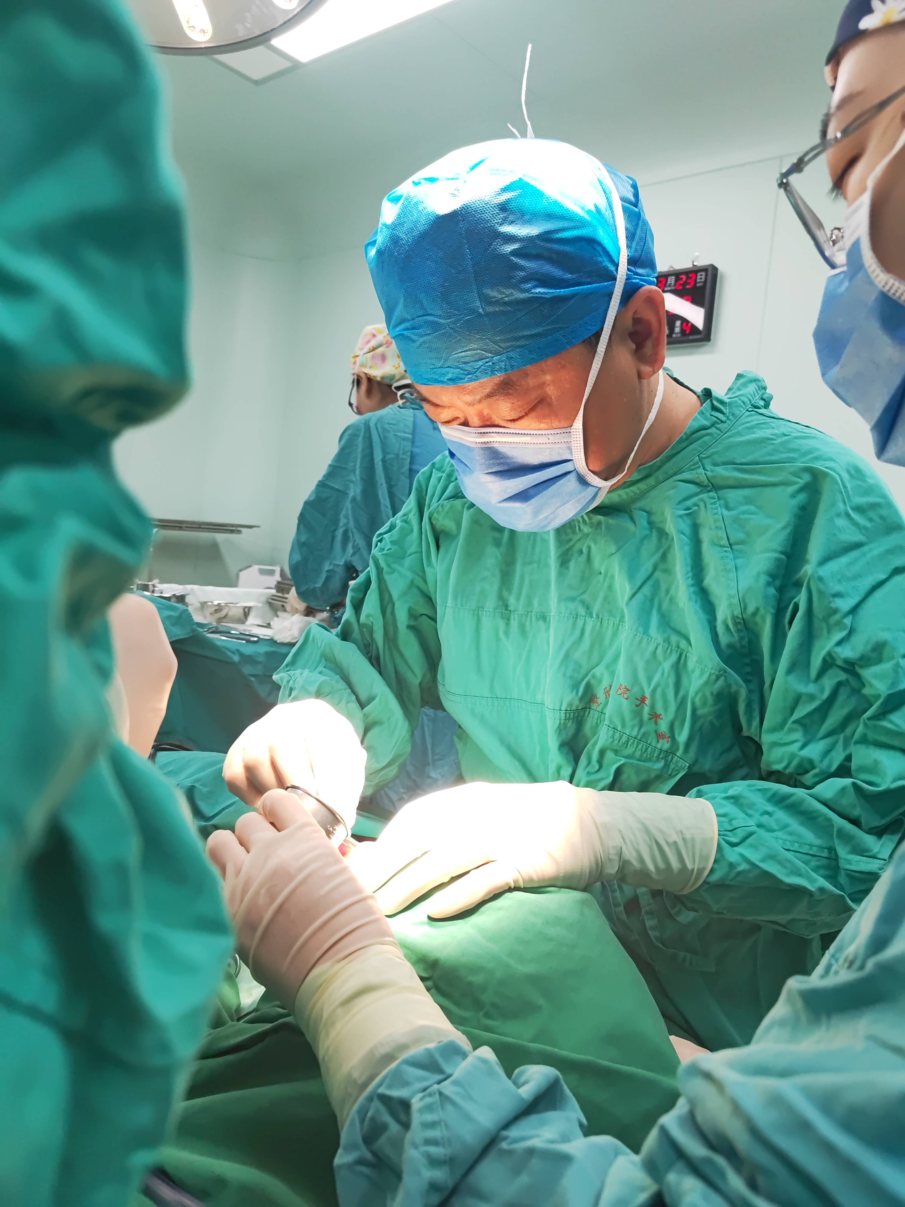 新华鲜报丨守护眼健康 三部门发文开出暖心“处方”